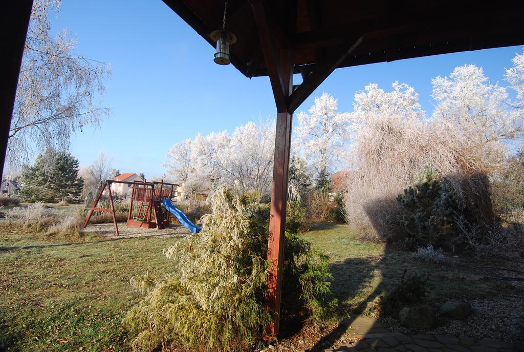 Ivanek Guest House Zvikovske Podhradi Exterior photo